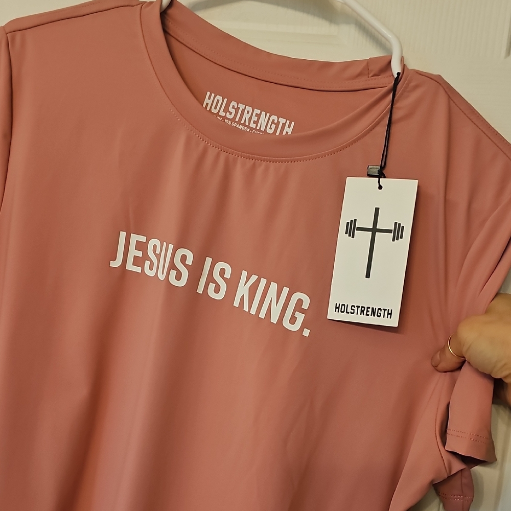 Holstrength Pink 'Jesus Is King' T-Shirt